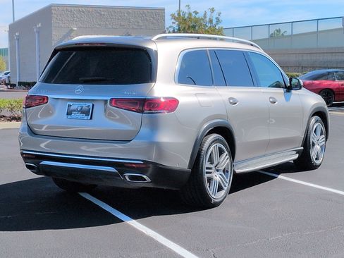 Used 2020 Mercedes-Benz GLS 450 4MATIC image 10