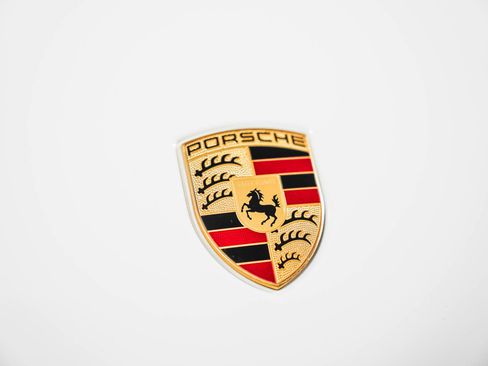 Certified 2020 Porsche Macan AWD/4WD image 28