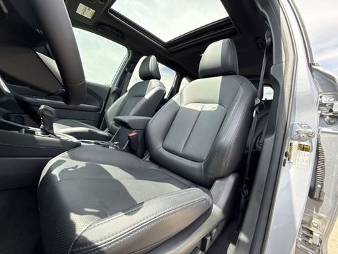 Used 2025 Subaru Forester Limited image 11