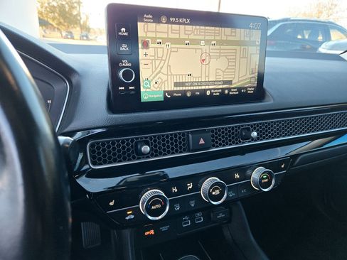 Used 2022 Honda Civic Touring image 15