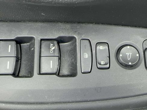 Certified 2024 Honda HR-V LX image 12