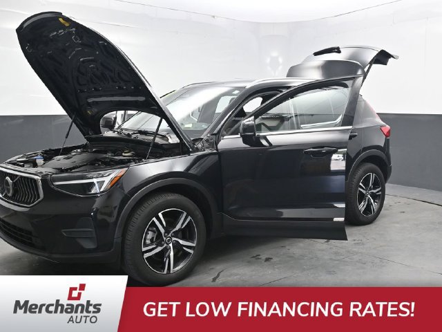 Used 2024 Volvo XC40 B5 Core AWD/4WD image 46