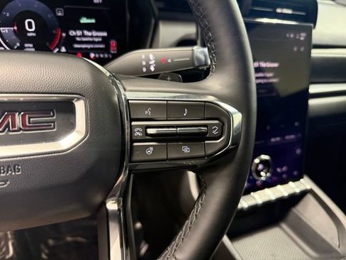Certified 2025 GMC Terrain Elevation AWD/4WD image 15