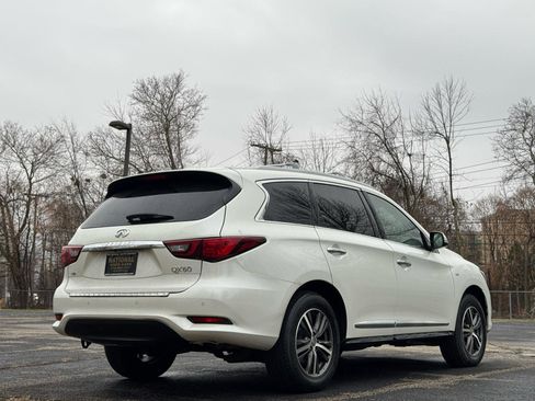 Used 2019 INFINITI QX60 Luxe w/ Essential Package image 7