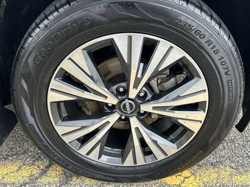 Certified 2023 Nissan Rogue SV w/ SV Premium B Package image 13