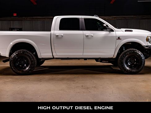 Used 2022 RAM 3500 Big Horn w/ Level C Equiment Group image 10