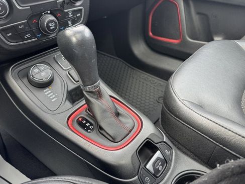 Used 2018 Jeep Compass Trailhawk w/ Navigation Group image 25