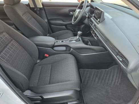 Certified 2025 Honda HR-V LX image 15