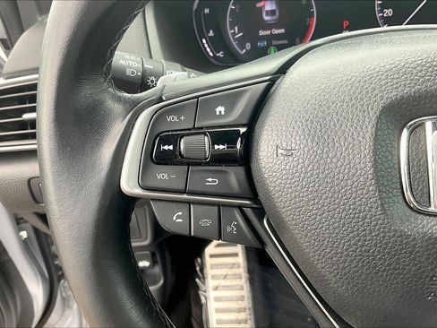 Used 2020 Honda Accord Sport image 18