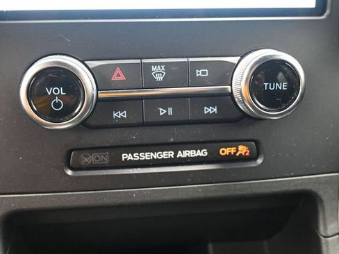 Certified 2024 Ford Edge ST-Line AWD/4WD image 12