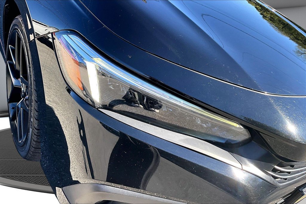 Used 2023 Honda Civic Sport image 32