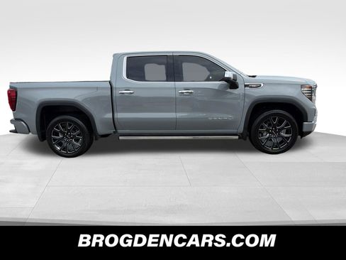 Used 2024 GMC Sierra 1500 Denali AWD/4WD image 2
