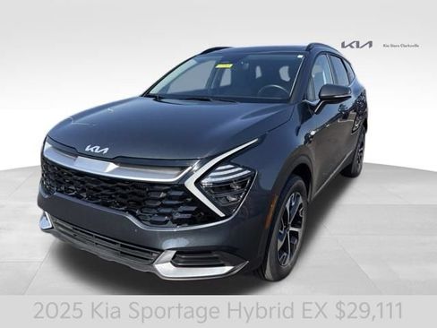 Certified 2025 Kia Sportage EX w/ EX Premium Package AWD/4WD image 4