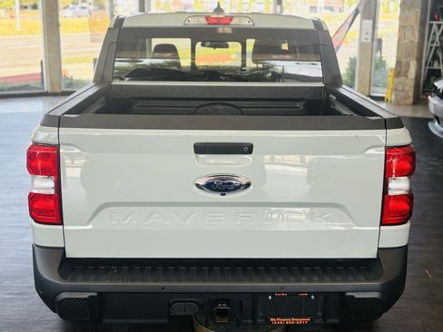 Used 2024 Ford Maverick Lariat w/ FX4 Off-Road Package AWD/4WD image 9