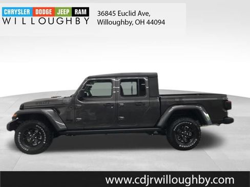 New 2025 Jeep Gladiator Willys image 6