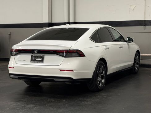 Used 2023 Honda Accord EX image 12