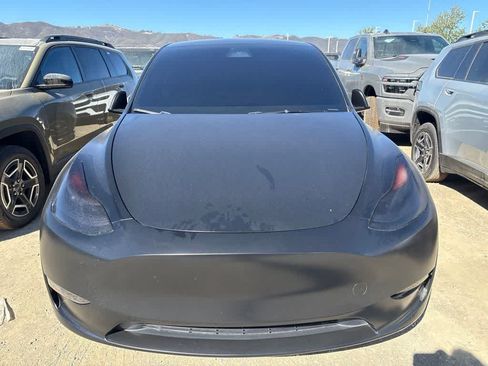 Used 2024 Tesla Model Y Performance AWD/4WD image 2