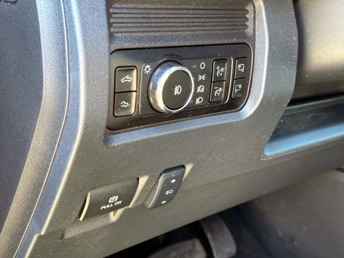 Used 2025 Ford F250 Platinum w/ FX4 Off-Road Package image 26