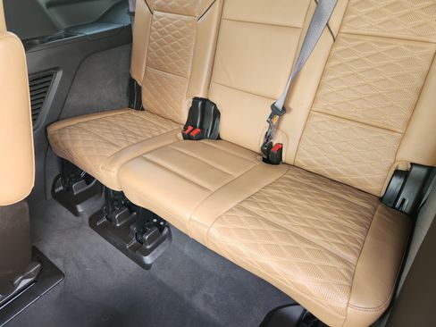 Used 2021 Cadillac Escalade Sport w/ Driver Assist Tech Package AWD/4WD image 33