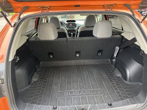 Used 2019 Subaru Crosstrek 2.0i Premium AWD/4WD image 9