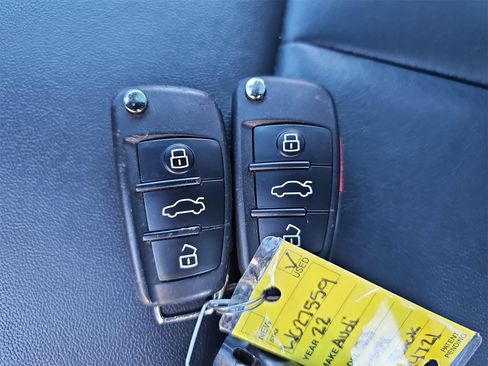 Used 2022 Audi Q3 2.0T Premium Plus w/ Premium Plus Package image 37