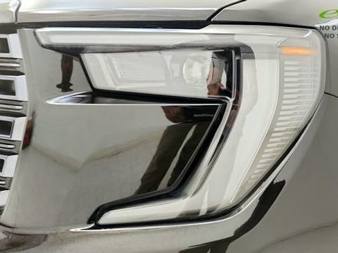 Used 2026 GMC Acadia Denali Ultimate FWD image 24