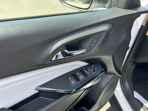 New 2026 Chevrolet Trax LT FWD image 11