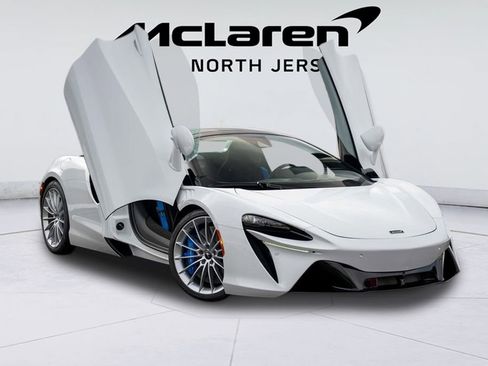 New 2026 McLaren Artura Spider image 7