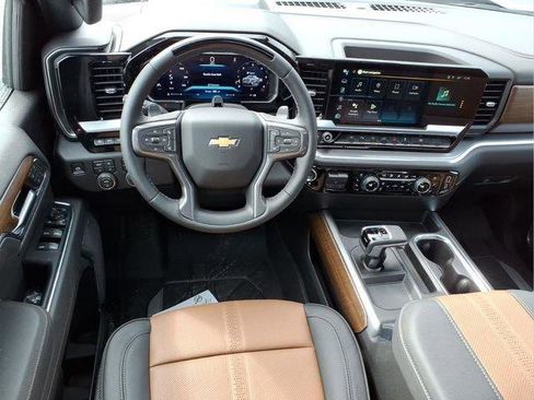 New 2026 Chevrolet Silverado 1500 High Country AWD/4WD image 10