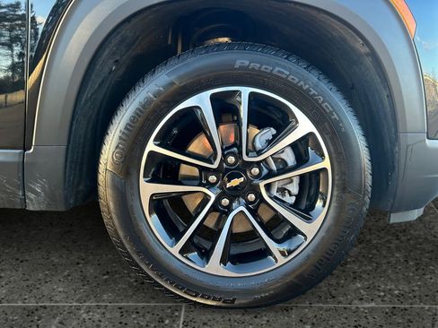 Used 2025 Chevrolet TrailBlazer LT image 9