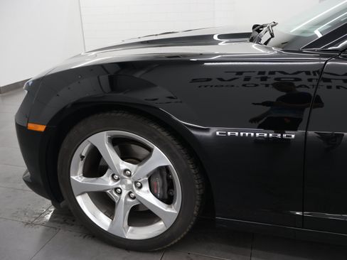 Used 2014 Chevrolet Camaro SS w/ RS Package RWD image 31