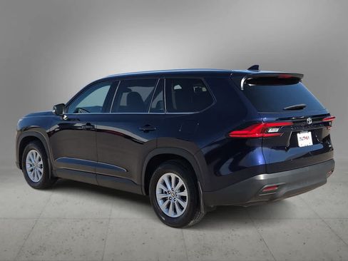 Certified 2024 Toyota Grand Highlander FWD image 6