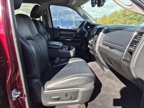 Used 2018 RAM 2500 Laramie w/ Sport Appearance Group AWD/4WD image 31