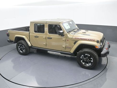 New 2026 Jeep Gladiator Rubicon w/ Steel Power Dome Hood Package AWD/4WD image 49