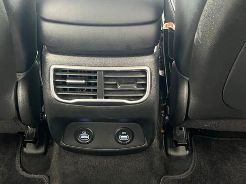 Certified 2023 Hyundai Santa Fe SEL w/ Premium Package image 19