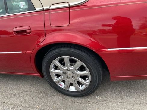 Used 2011 Cadillac DTS Luxury image 8