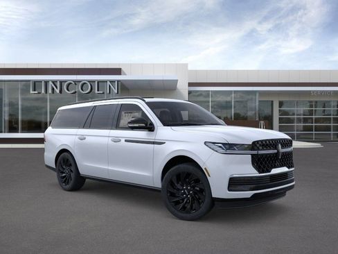New 2026 Lincoln Navigator L Reserve AWD/4WD image 7