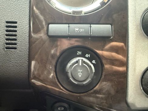 Used 2016 Ford F350 Platinum image 25