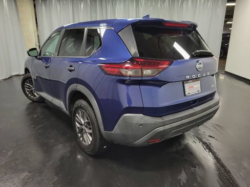 Used 2021 Nissan Rogue S AWD/4WD image 6
