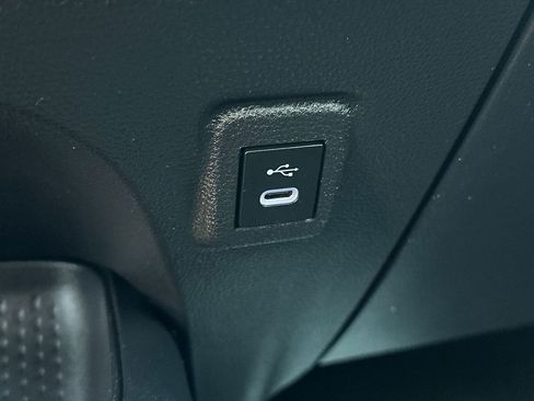 Certified 2025 Toyota Corolla LE image 27