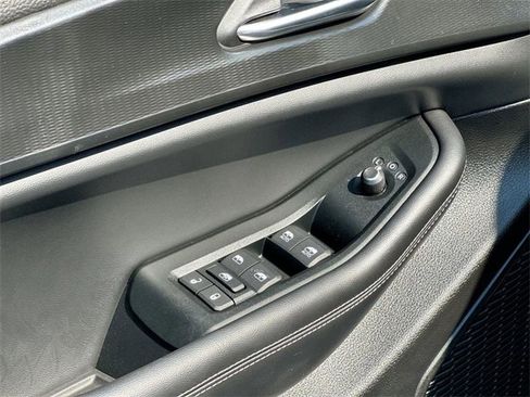 Certified 2024 Jeep Grand Cherokee L Altitude image 17