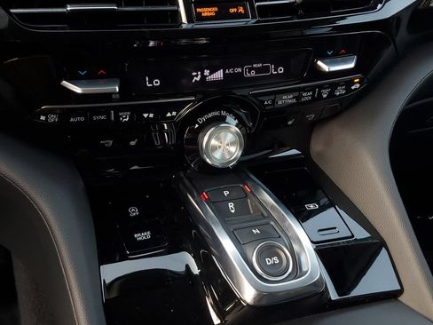 Certified 2025 Acura MDX FWD image 27