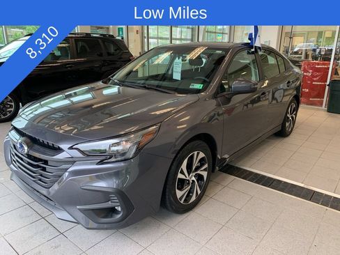 Used 2025 Subaru Legacy Premium AWD/4WD image 2