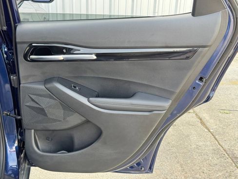 Used 2021 Kia Seltos EX image 40