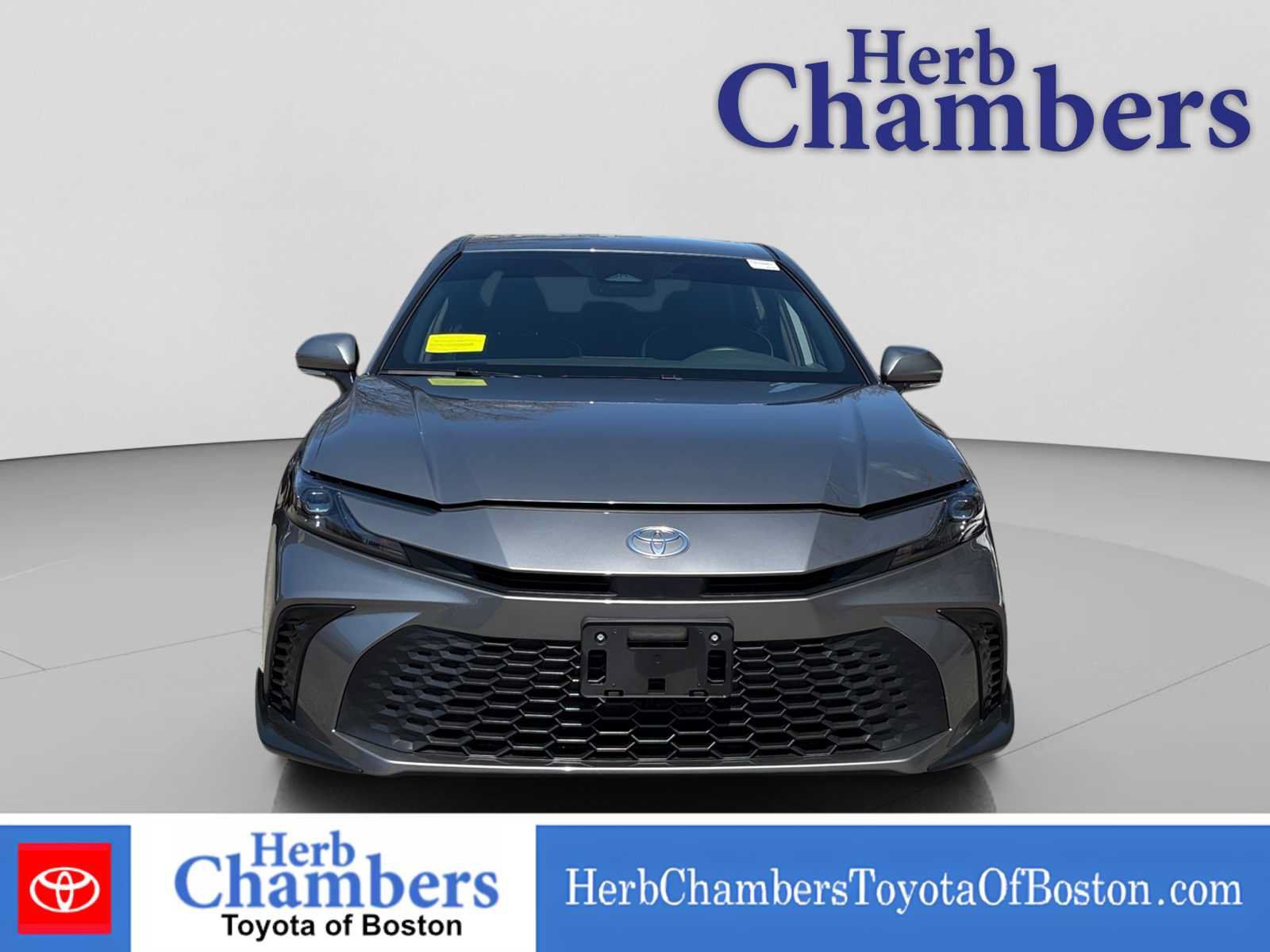 Used 2026 Toyota Camry SE w/ Convenience Package AWD/4WD image 2