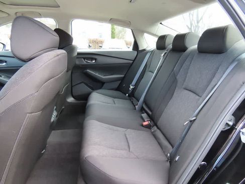 Used 2025 Honda Accord SE image 12