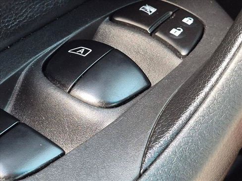 Used 2015 Nissan Altima 2.5 S w/ Power Driver Seat Package FWD image 12