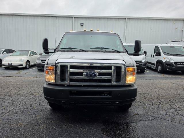 Used 2011 Ford E-450 and Econoline 450 Super Duty RWD image 3