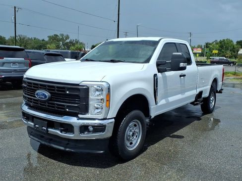 Used 2023 Ford F350 XL w/ XL Driver Assist Package AWD/4WD image 3