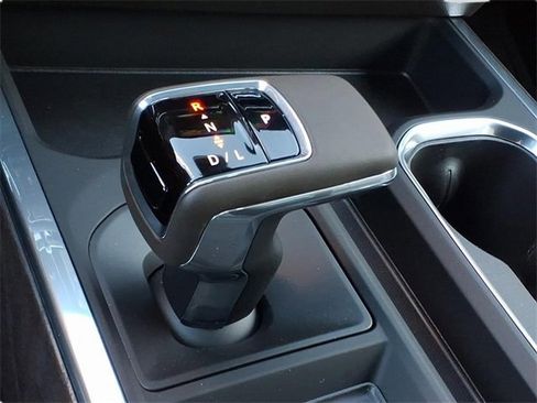 New 2026 GMC Sierra 1500 SLT w/ SLT Premium Plus Package image 13